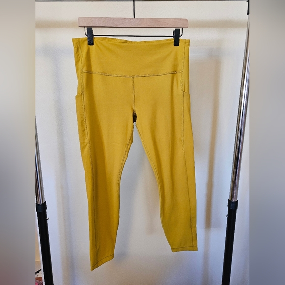 Athleta Stash Pocket Leggings - Picture 1 of 7